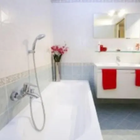 5-1 Of 11 In An Exclusive By Italian Lejlighed *