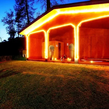 5-1 Of 11 In An Exclusive By Italian Apartamento Tremezzo