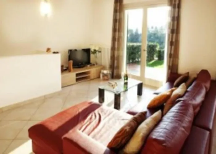 아파트 5-1 Of 11 In An Exclusive By Italian