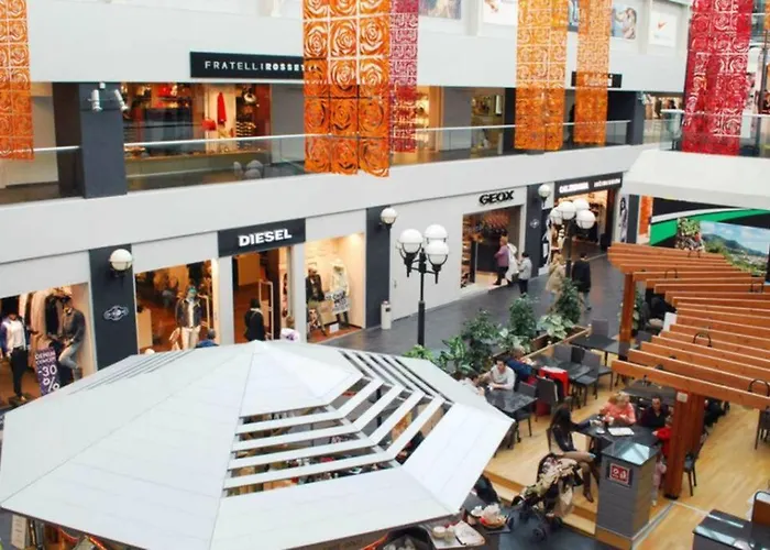 5-1 Of 11 In An Exclusive By Italian * Tremezzo