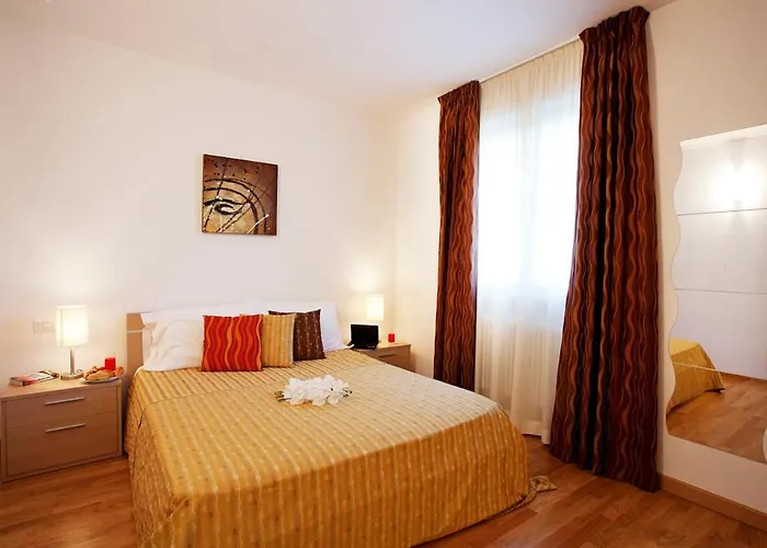 5-1 Of 11 In An Exclusive By Italian Appartamento Tremezzo